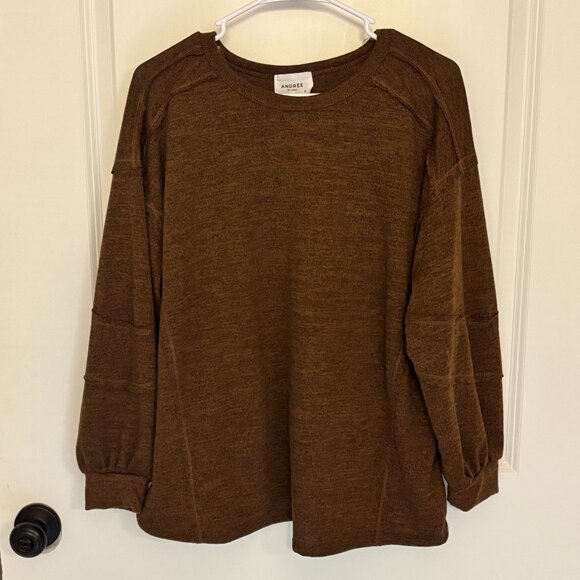 Andree Top - Picture 1 of 1